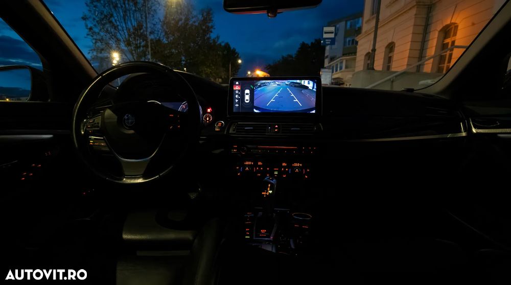 BMW Seria 5 530d xDrive Touring Aut. - 15
