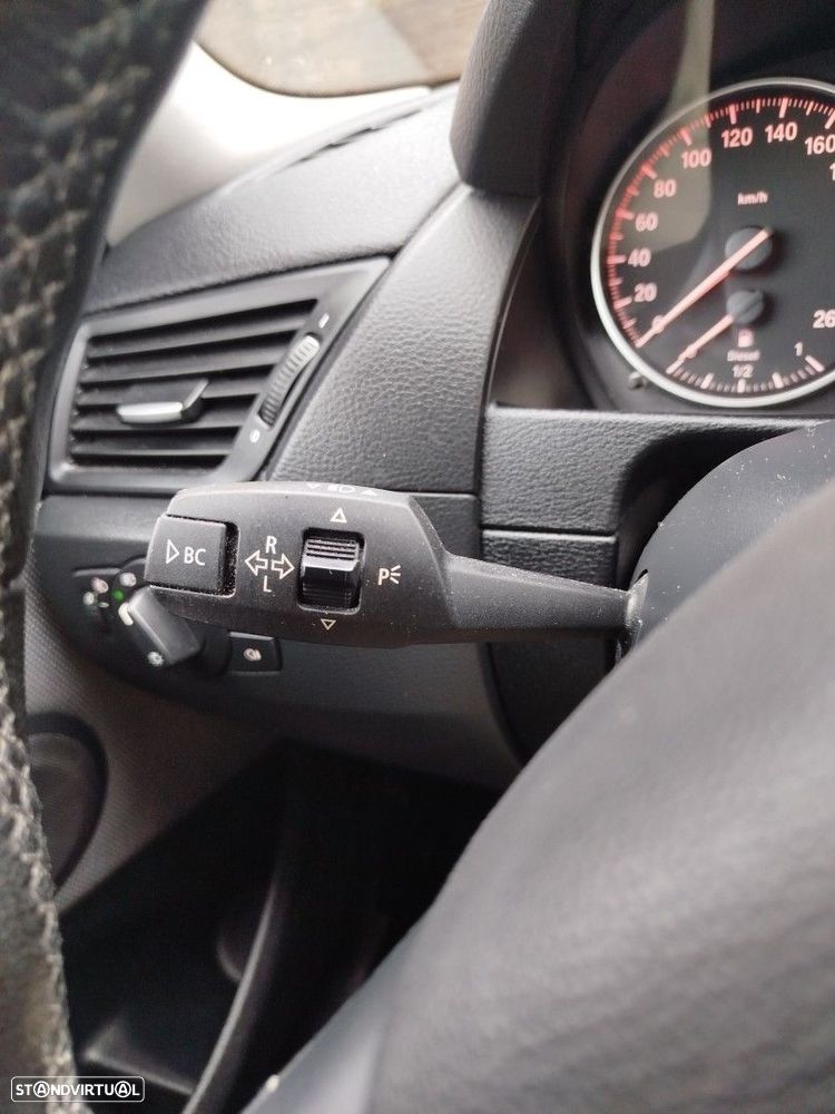 BMW X1 18 d xDrive xLine - 29