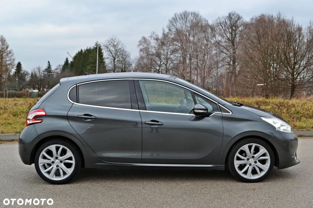 Peugeot 208 BlueHDi 100 GT Pack - 6