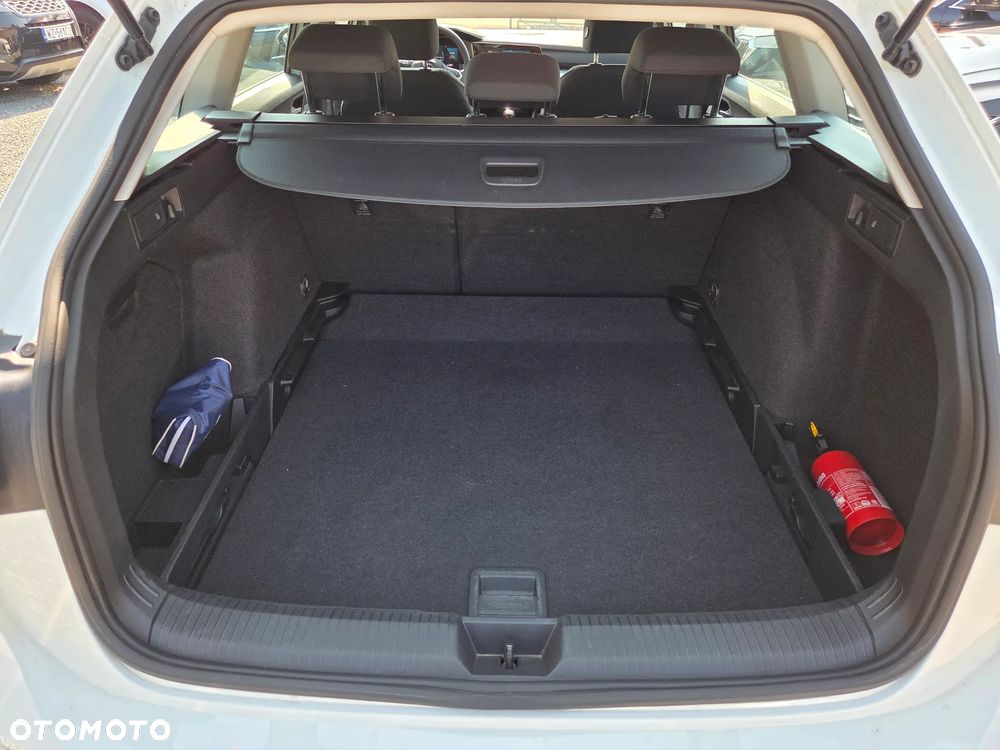 Volkswagen Golf 1.0 TSI Life - 11