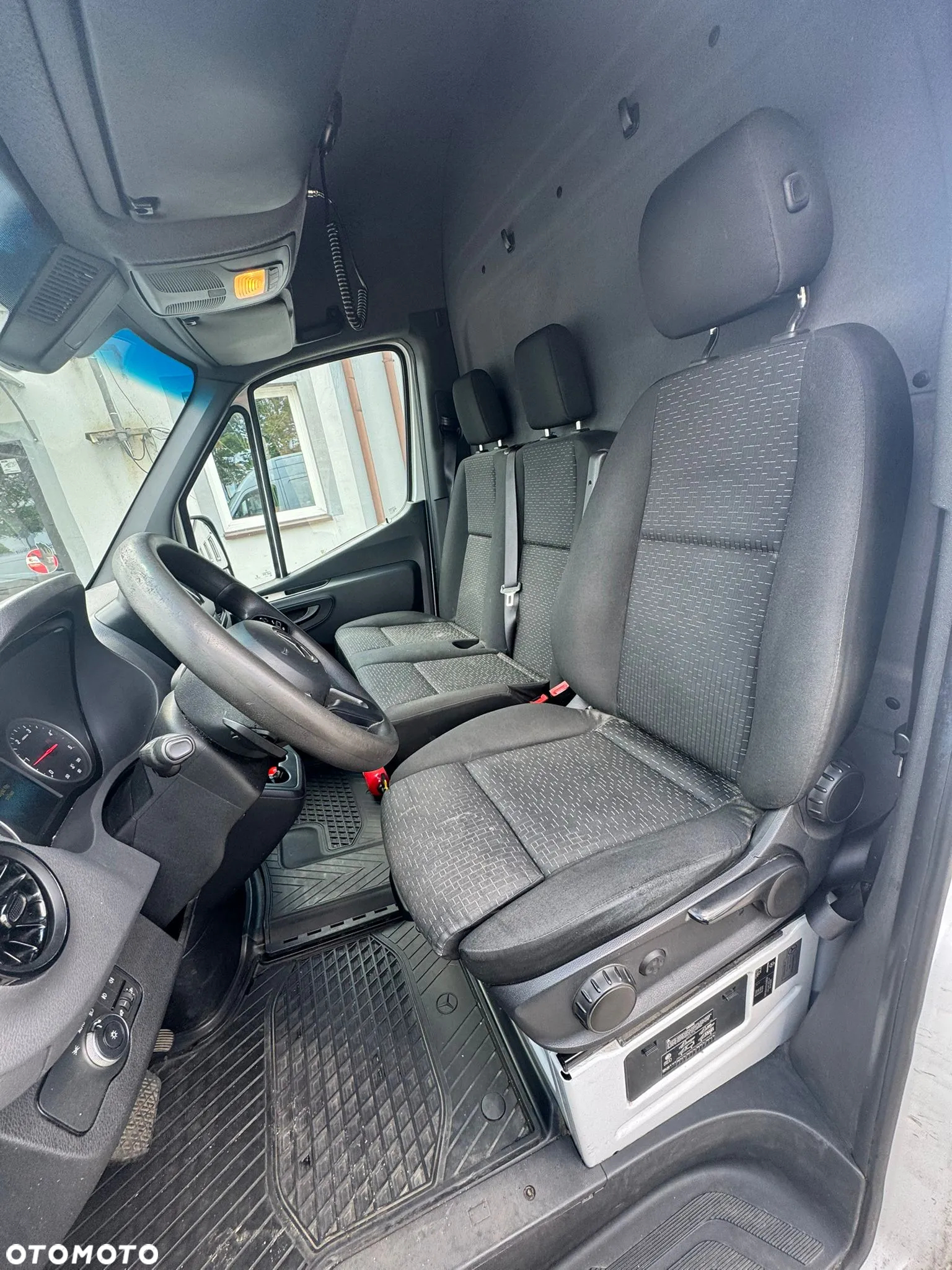 Mercedes-Benz SPRINTER - 6