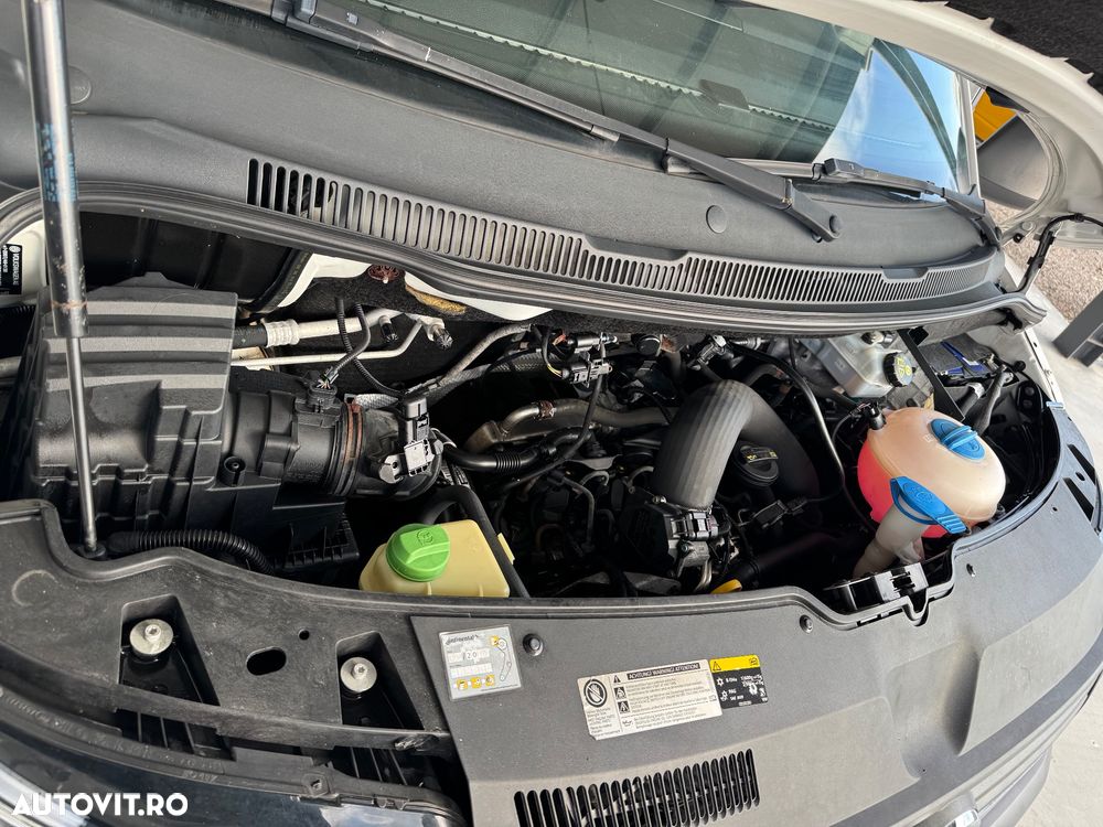 Volkswagen T6 Transporter - 19