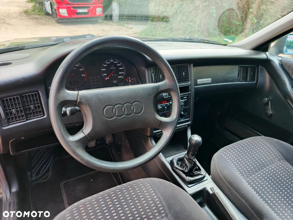 Audi 80 1.8 S - 24
