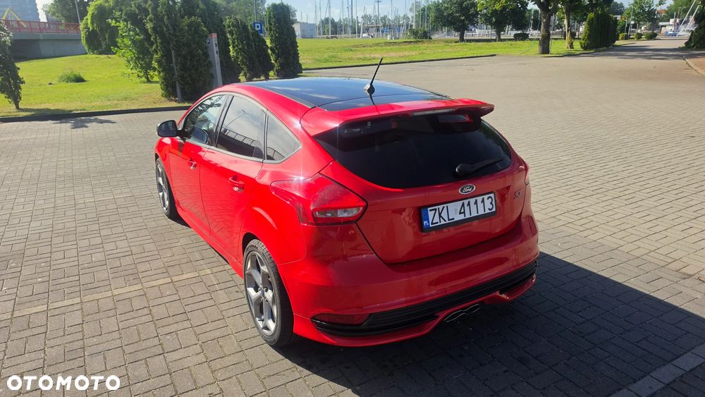 Ford Focus 2.0 TDCi ST-2 - 14