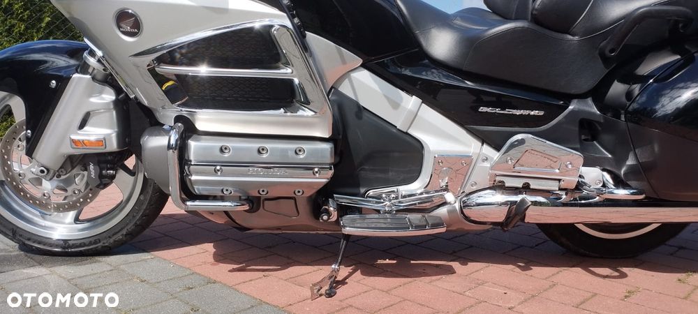 Honda GL - 13