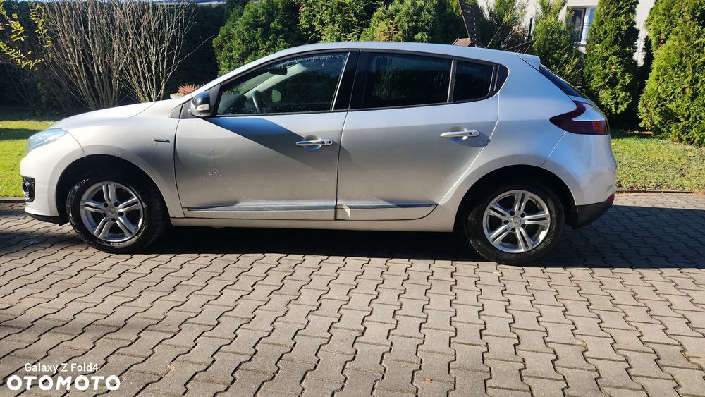 Renault Megane ENERGY TCe 130 BOSE EDITION - 6