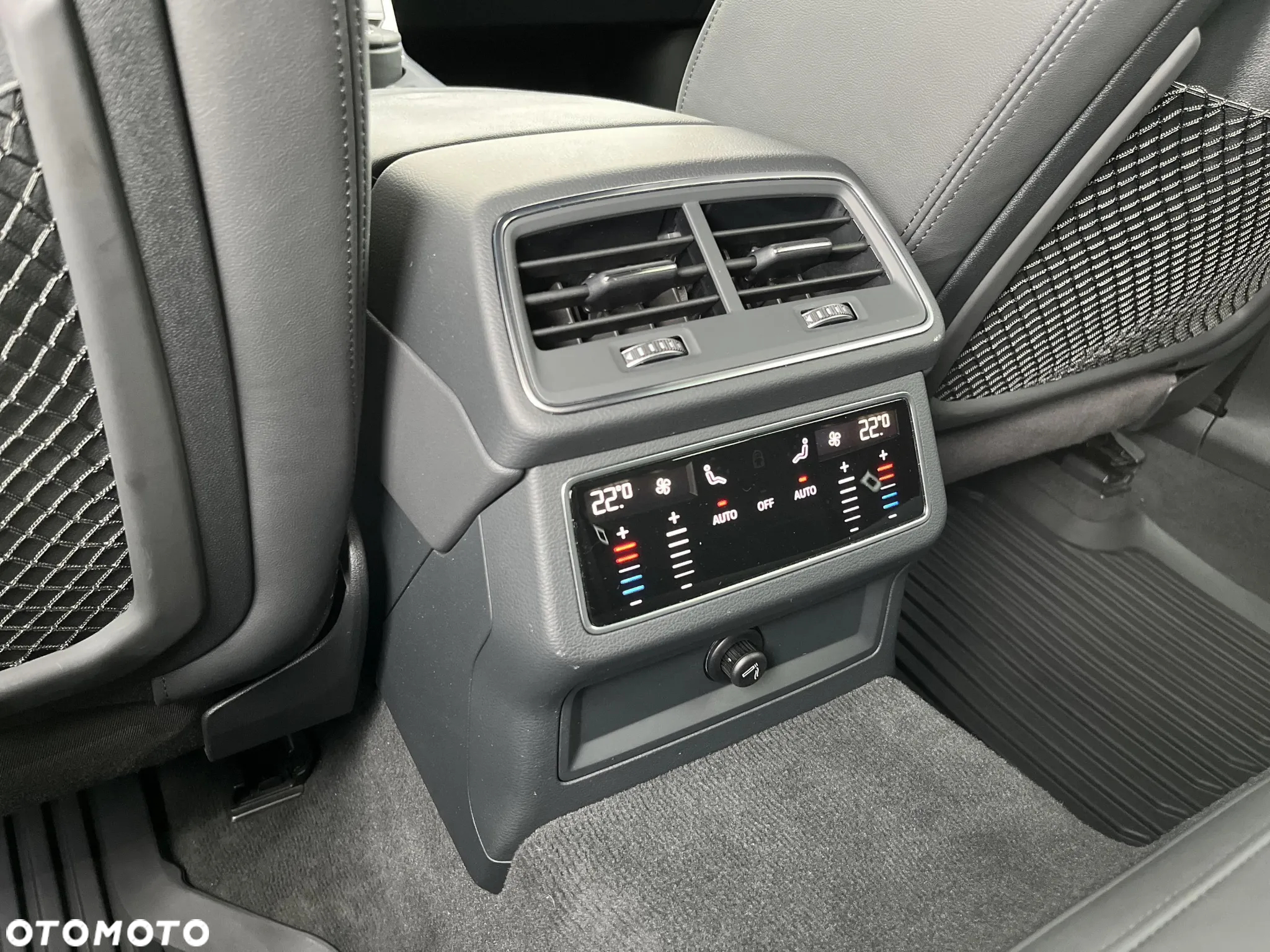 Audi A6 Allroad - 35