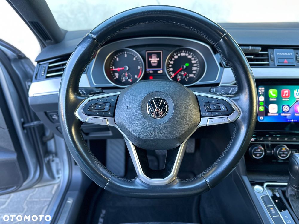 Volkswagen Passat Variant 2.0 TDI EVO Elegance DSG - 18