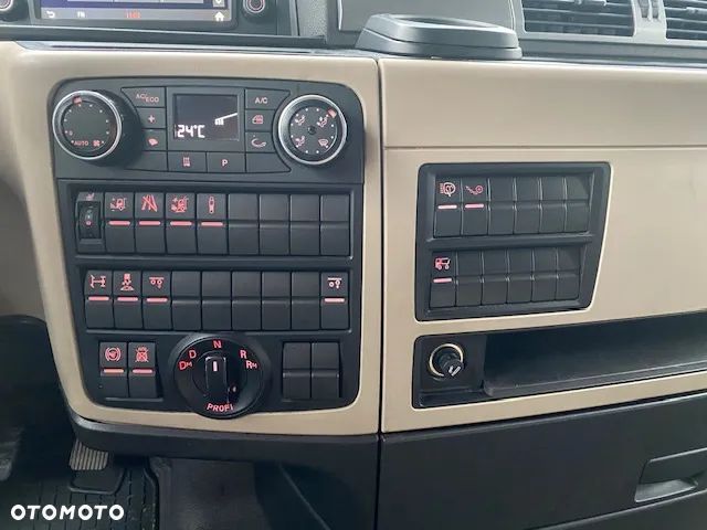 MAN TGX 26.460 6X2 CHŁODNIA z agregatem+winda BAR - 20