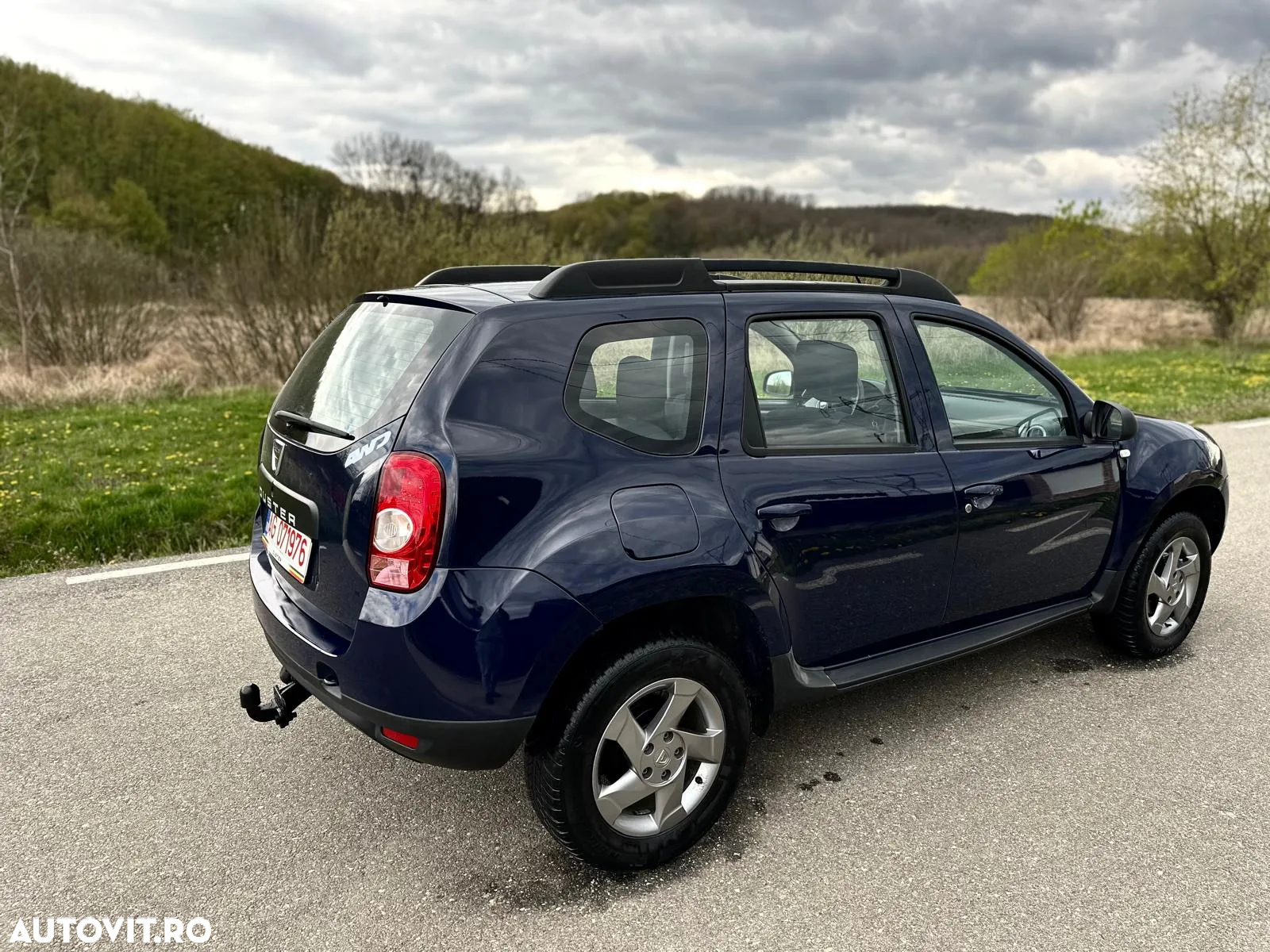 Dacia Duster 1.5 dCi 4x4 Laureate - 11