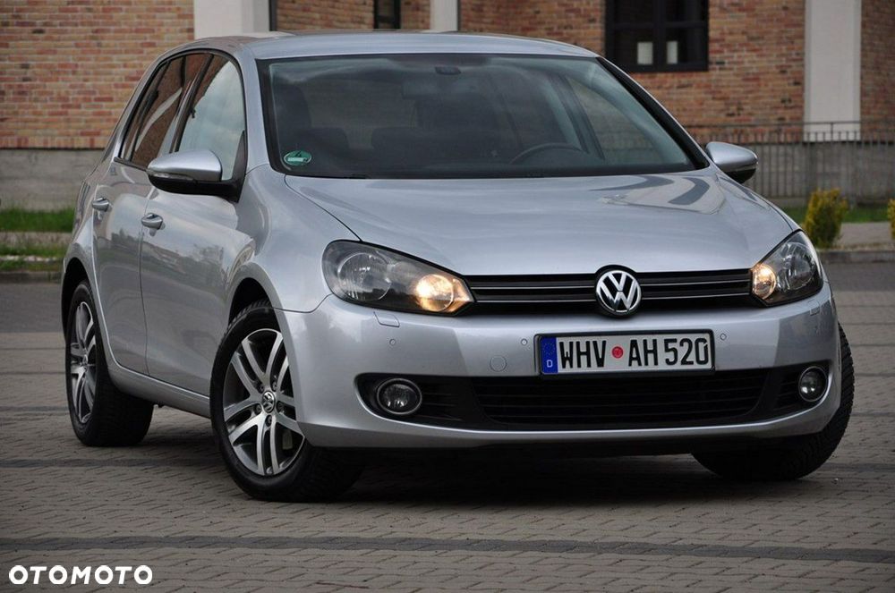Volkswagen Golf - 8
