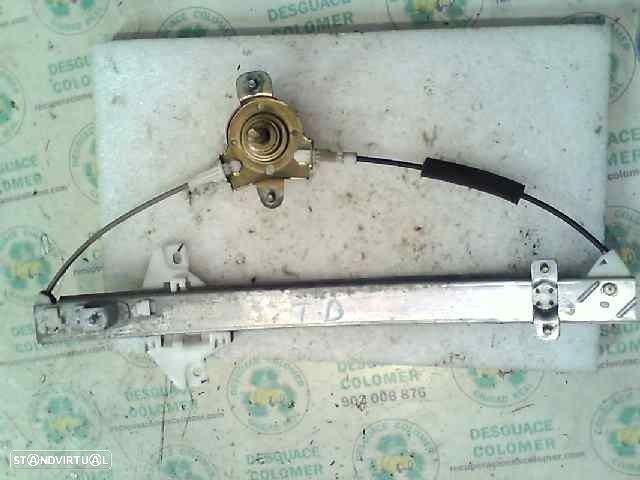 ELEVADOR TRASEIRO DIREITO HYUNDAI ACCENT II 1.3 75CV 1341CC - 1