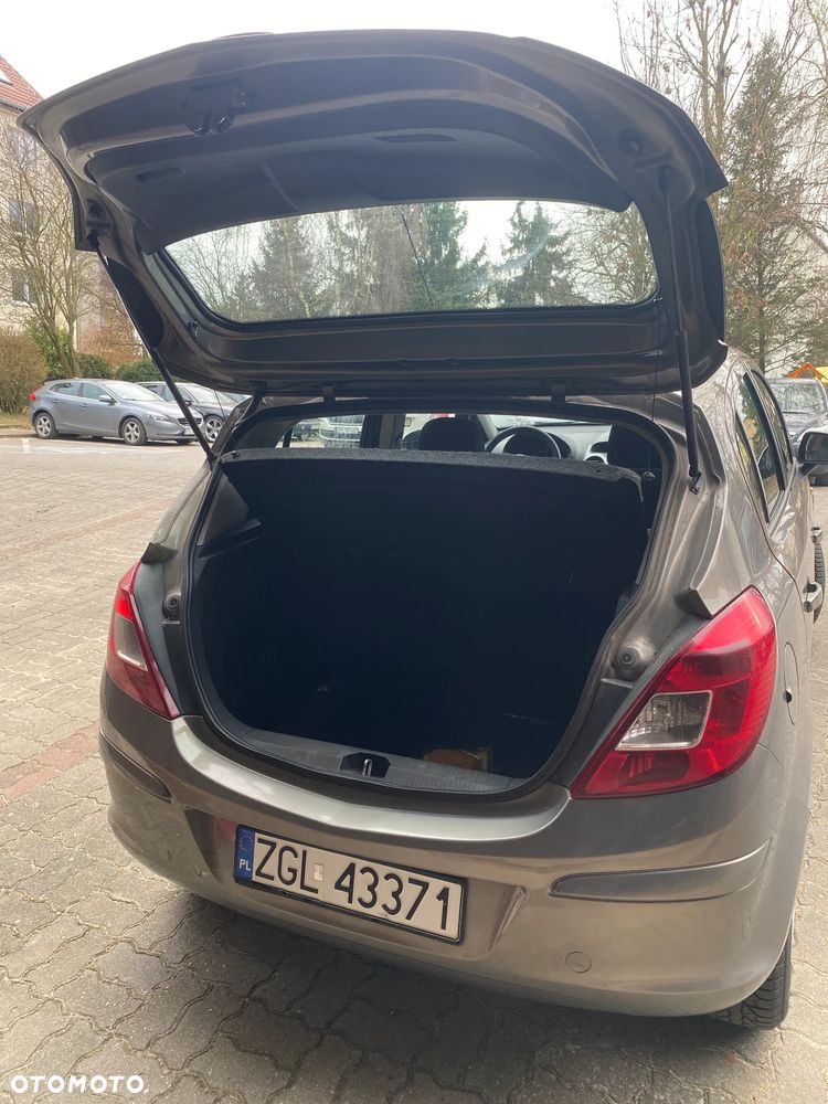 Opel Corsa 1.2 16V Essentia - 6