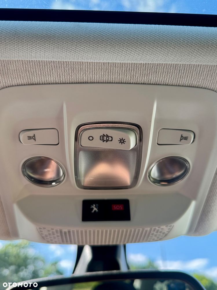 Peugeot 208 PureTech 110 Stop & Start EAT6 Allure - 10