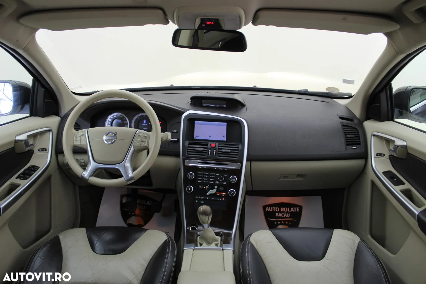 Volvo XC 60 - 8