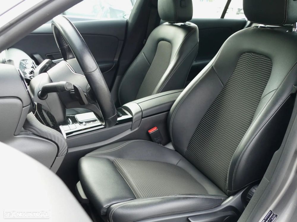 Mercedes-Benz CLA 250 e Shooting Brake Style Plus - 24