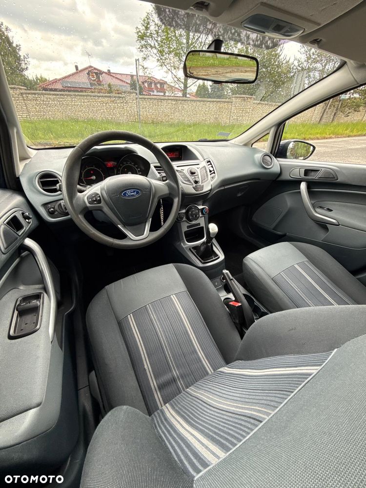 Ford Fiesta 1.25 Trend - 17