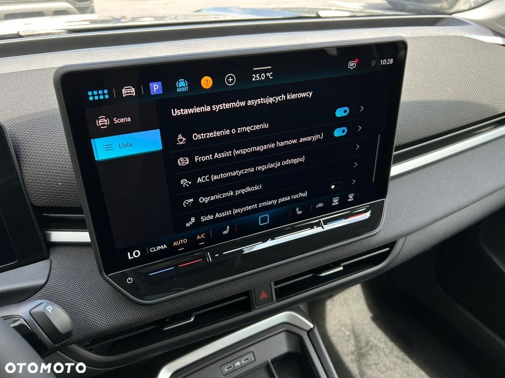 Volkswagen T-Roc - 21