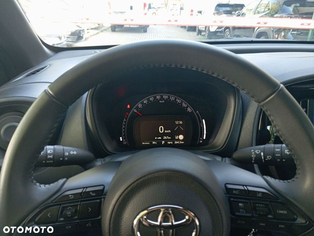 Toyota Aygo X - 14