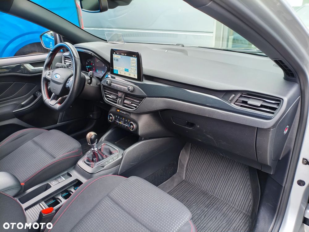 Ford Focus 1.0 EcoBoost ST-Line ASS - 5