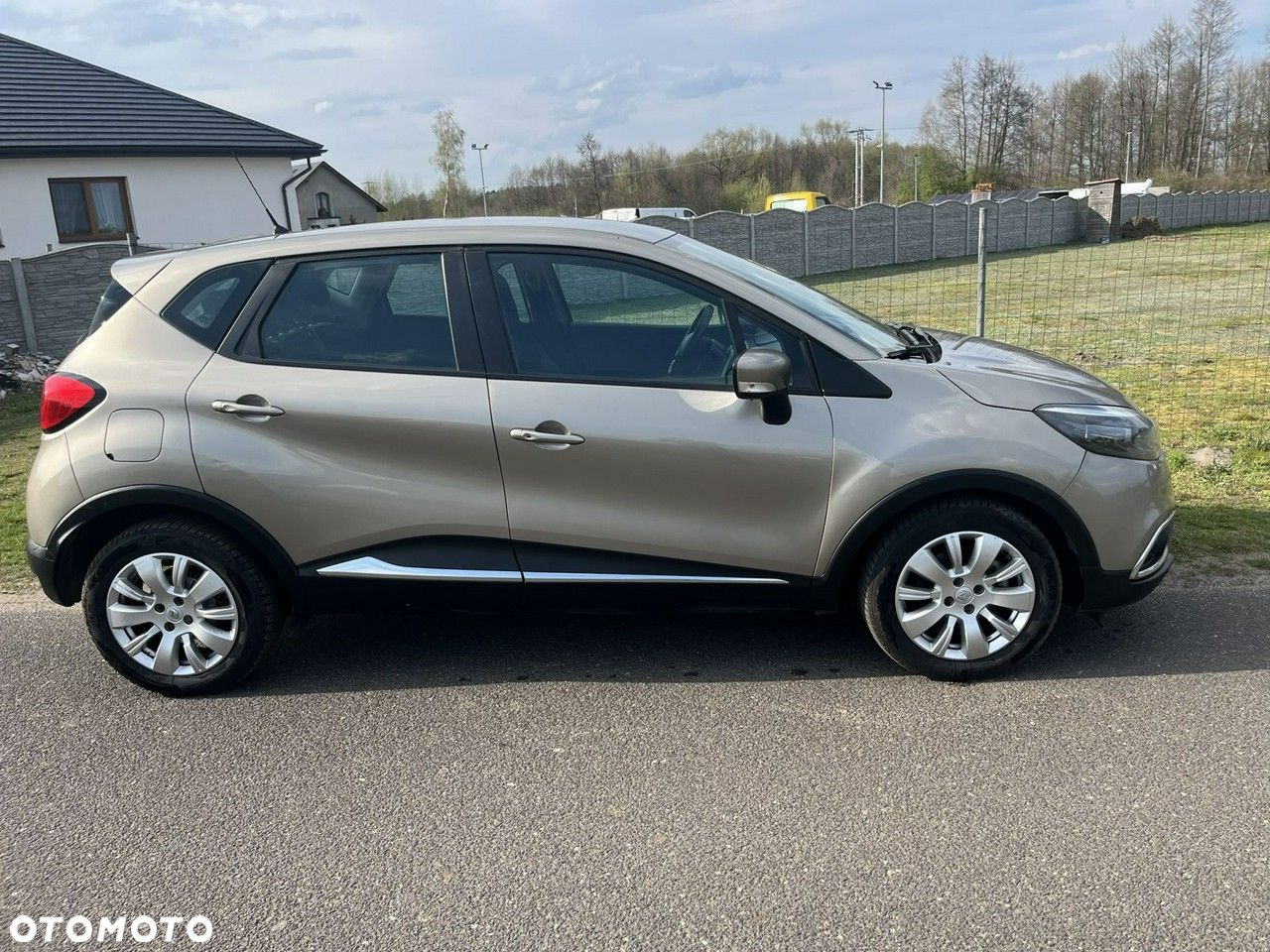 Renault Captur - 3