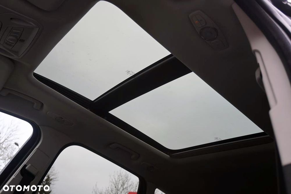 Ford Kuga 2.0 TDCi 4x4 Individual - 28