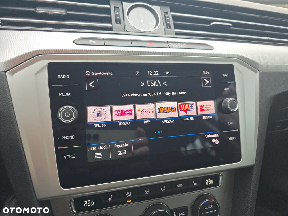 Volkswagen Passat - 37