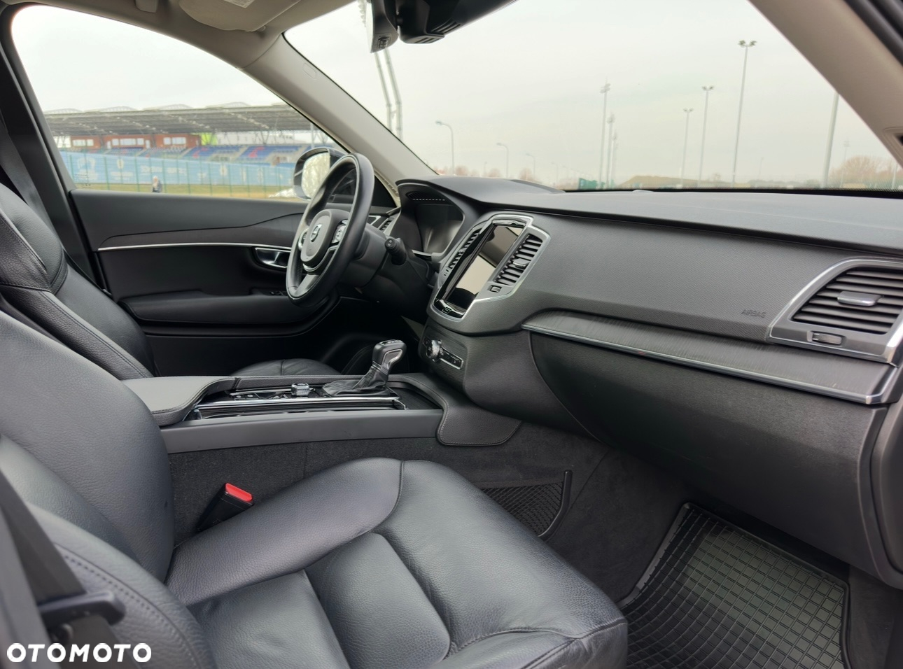 Volvo XC 90 T6 AWD Momentum 7os - 11