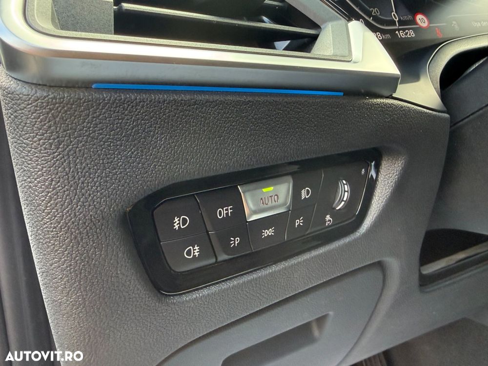 BMW Seria 3 330e AT PHEV - 11