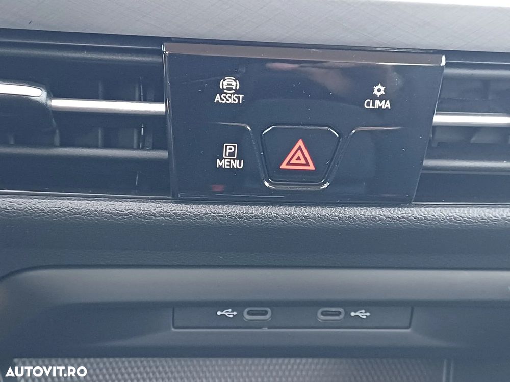 Volkswagen Golf 1.5 eTSI ACT DSG MHEV Life - 22
