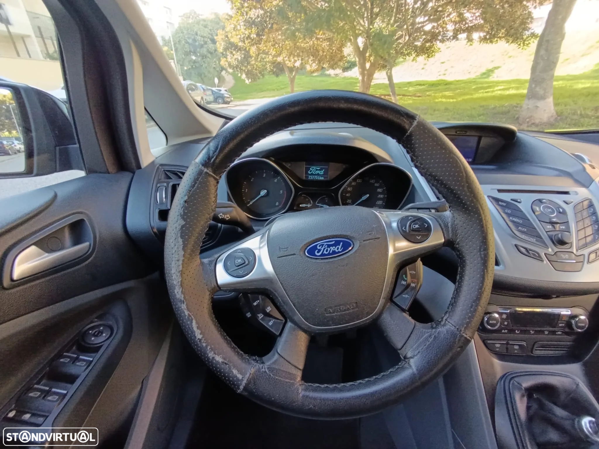 Ford Grand C-Max 1.6 TDCi Titanium - 22