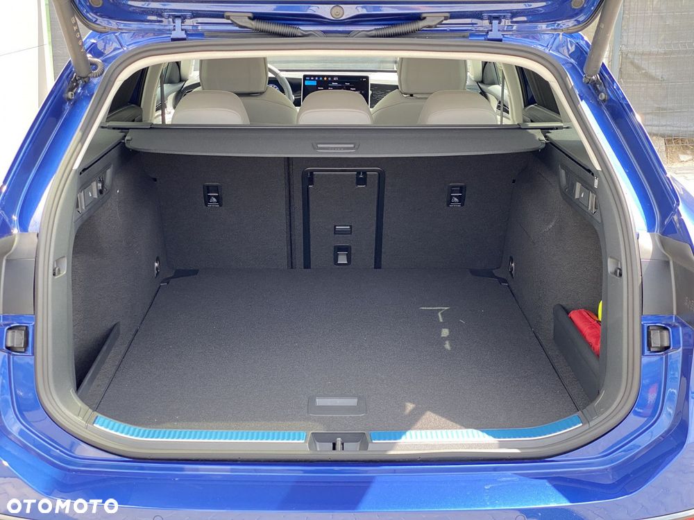 Volkswagen Passat Variant 1.5 TSI ACT mHEV Elegance DSG - 12