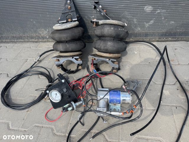 Poduszki pneumatyczne zawieszenie Iveco Daily 35c 00-25 zestaw - 1