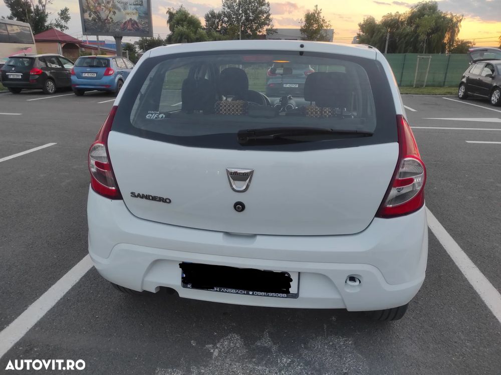 Dacia Sandero 1.2 75CP Acces - 2