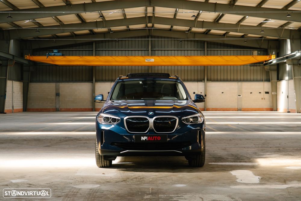 BMW iX3 - 1