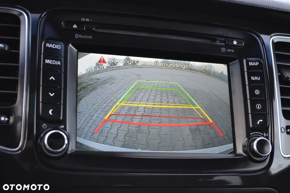 Kia Carens 1.7 CRDi Business Line 7os - 30