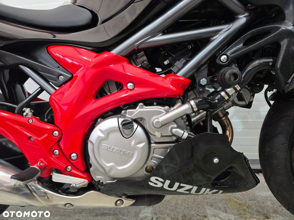 Suzuki Gladius - 20