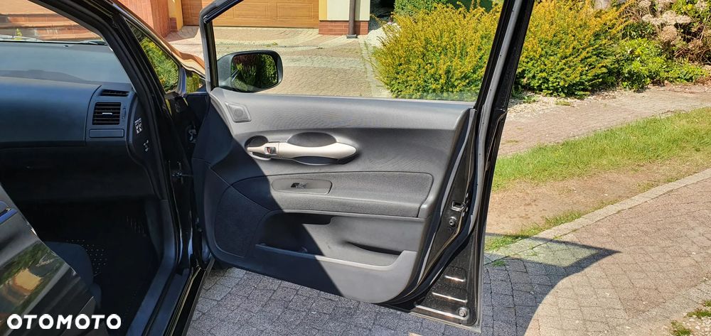 Toyota Auris 1.6 VVT-i Premium - 16