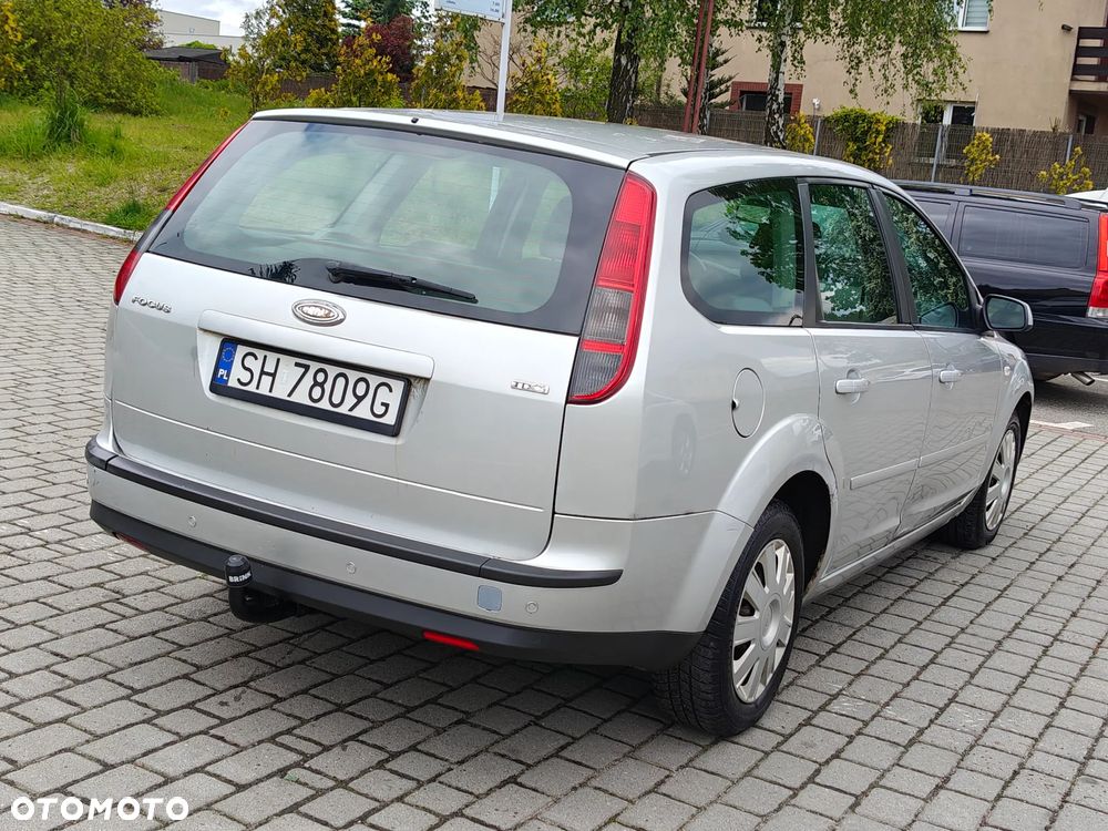 Ford Focus 1.6 TDCi DPF Ambiente - 13