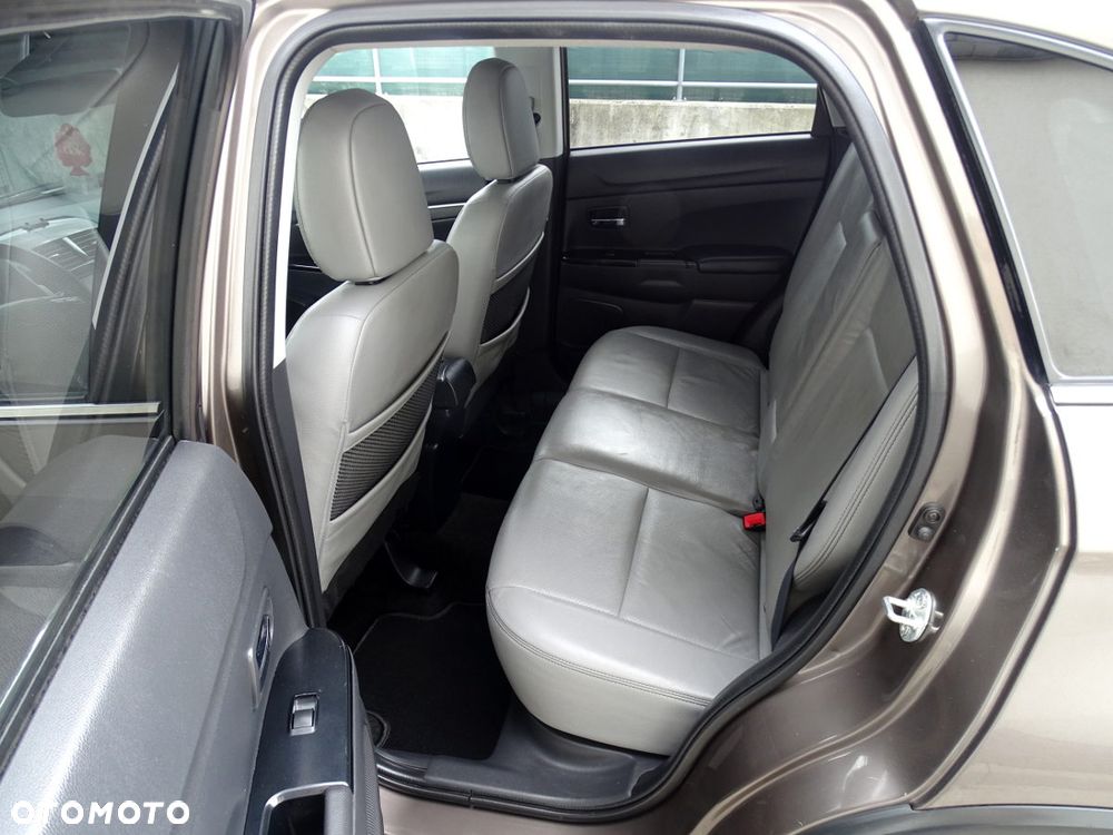 Citroën C4 Aircross 1.8 e-HDi STT 4x4 Exclusive - 13