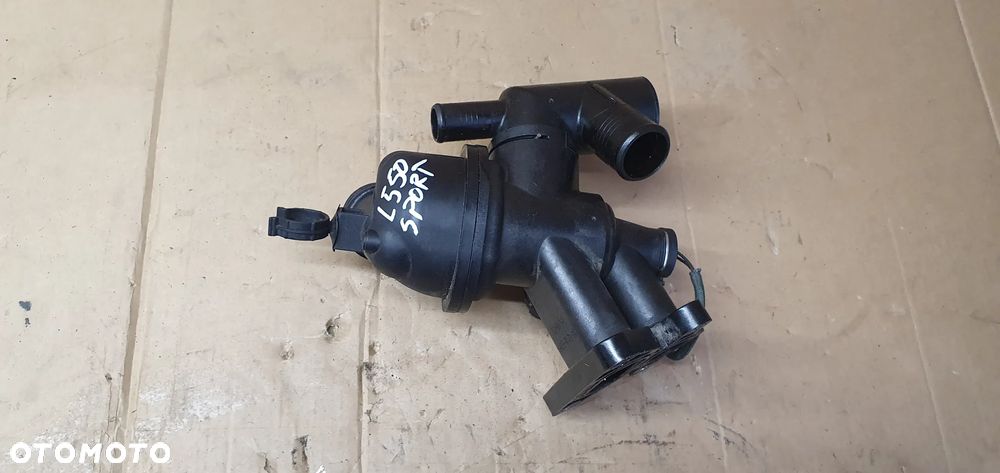 Obudowa termostatu króciec Land Rover Discovery Sport L550 2.0 D G4D3-8575-BD - 1