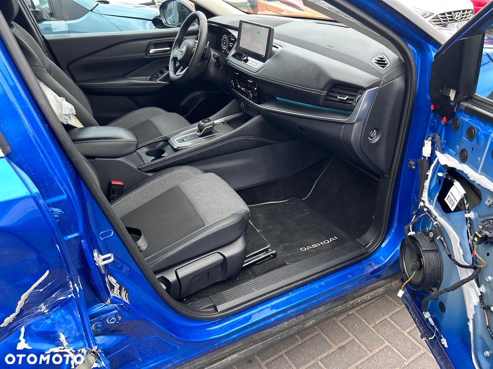 Nissan Qashqai 1.3 DIG-T MHEV N-Connecta Xtronic - 29