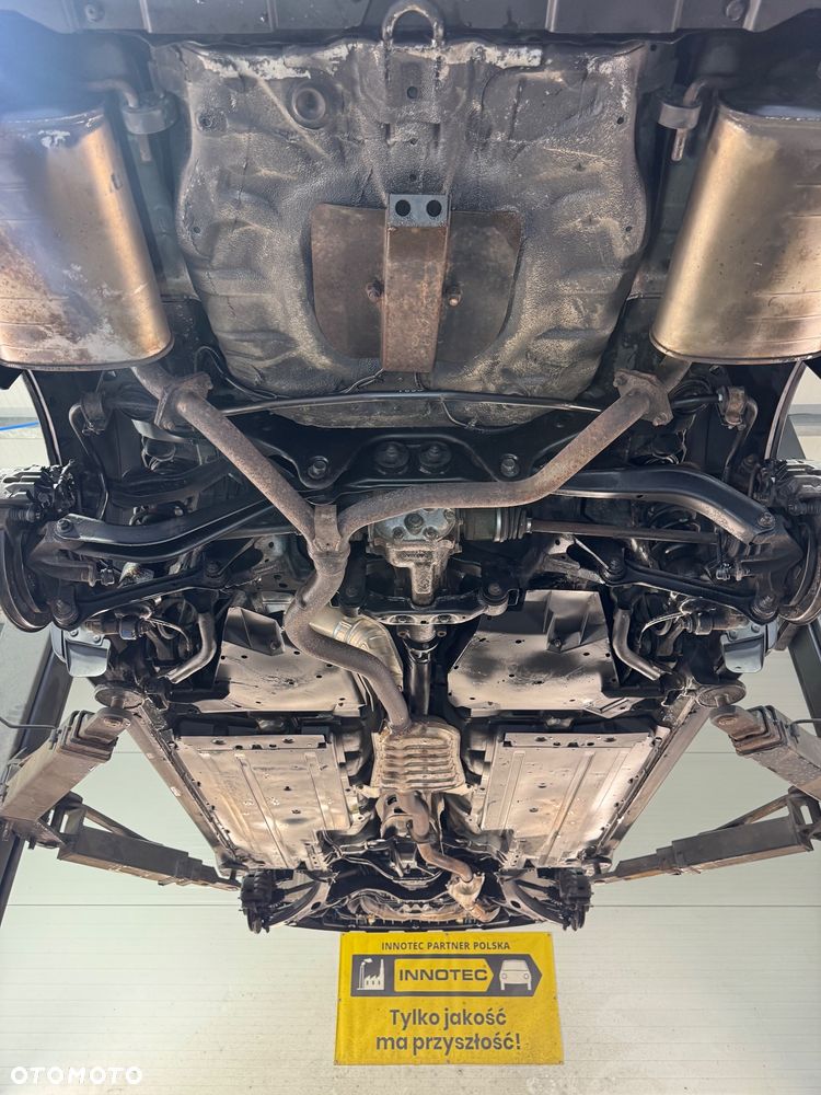 Subaru Outback 2.5 R Trend - 28