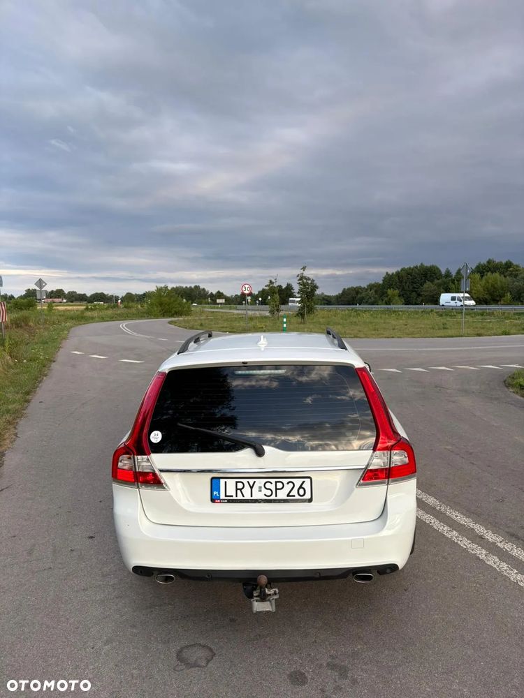 Volvo V70 D5 Geartronic Kinetic - 12