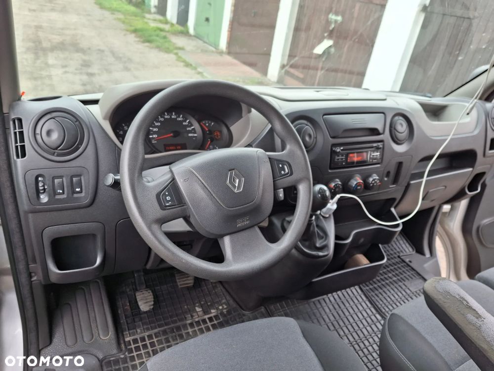 Renault Master - 18