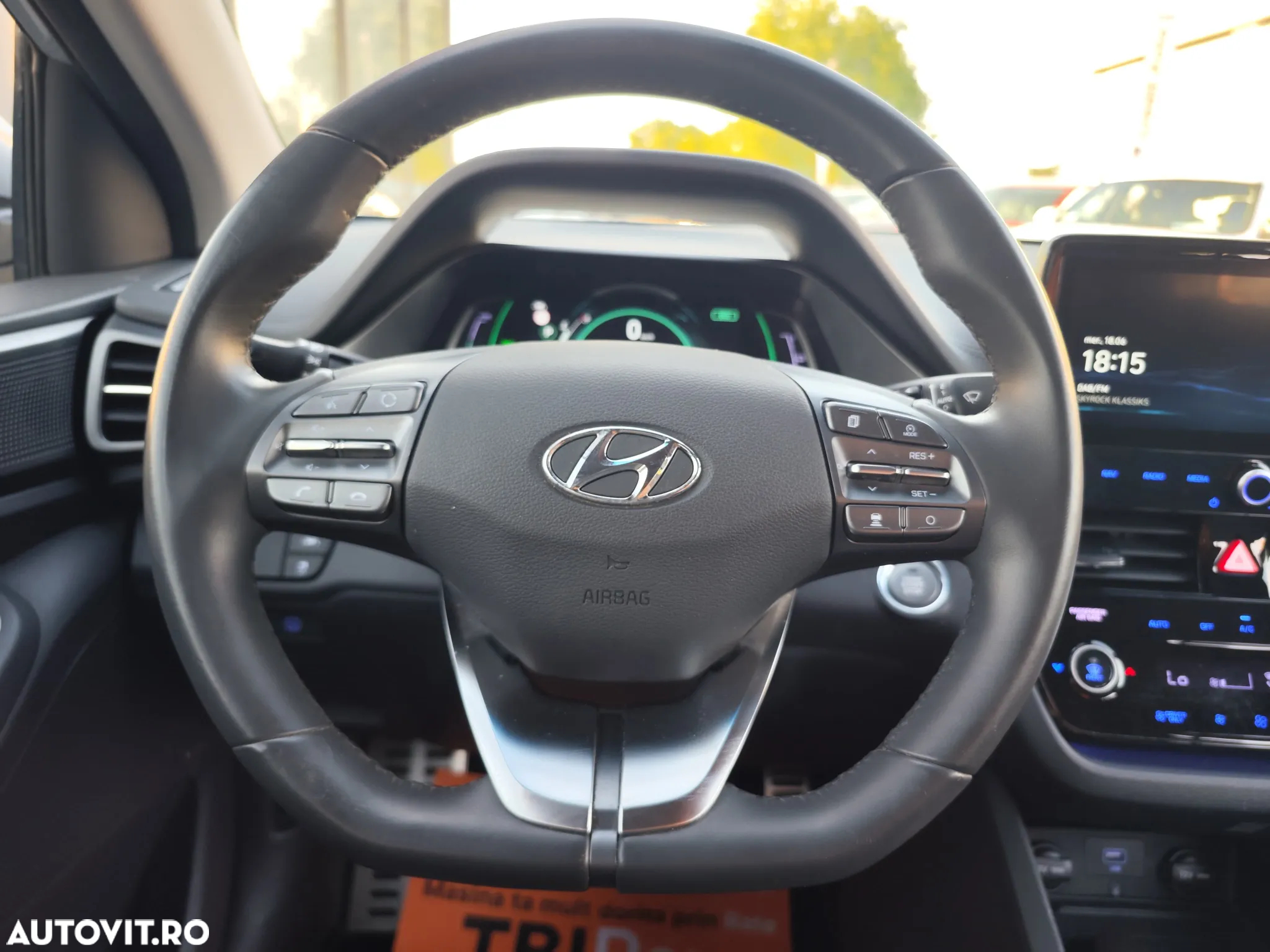 Hyundai IONIQ - 19