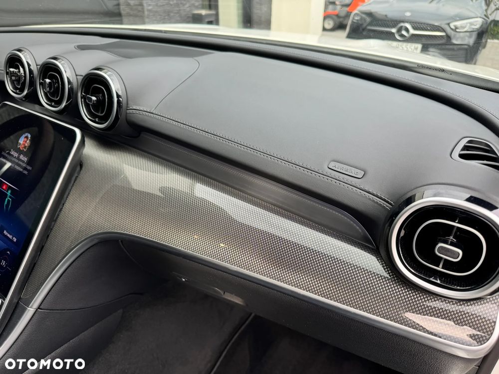 Mercedes-Benz Klasa C 220 d mHEV 4-Matic AMG - 23