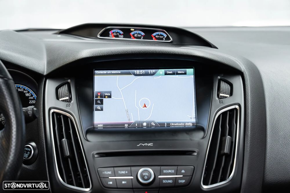 Ford Focus 2.3 EcoBoost RS - 37