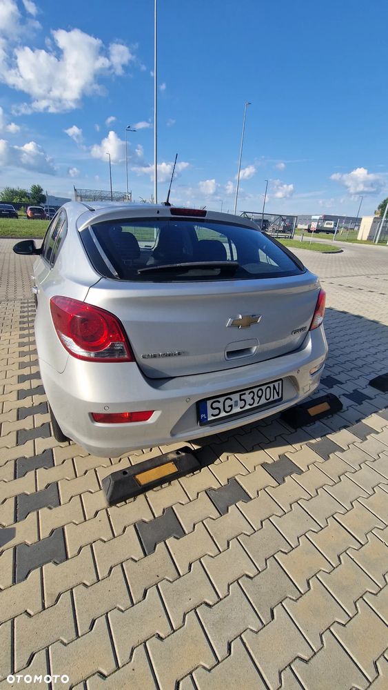 Chevrolet Cruze 1.8 LS - 3