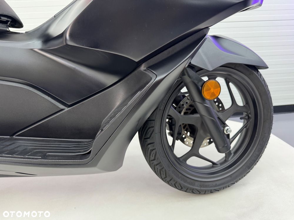 Honda PCX - 12